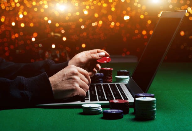 taruh4d Free Bet Blackjack table HD studio dealer showing card deal with game information